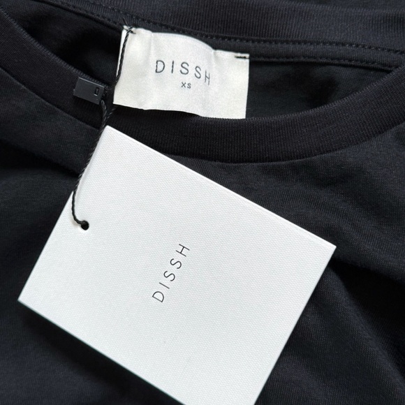 DISSH CHARLOTTE BLACK LOOSE FIT ROUND CREWNECK TEE SHIRT - Picture 6 of 9